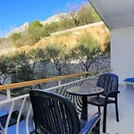 Apartamento With Parking Space Brela, Makarska - 18495 *