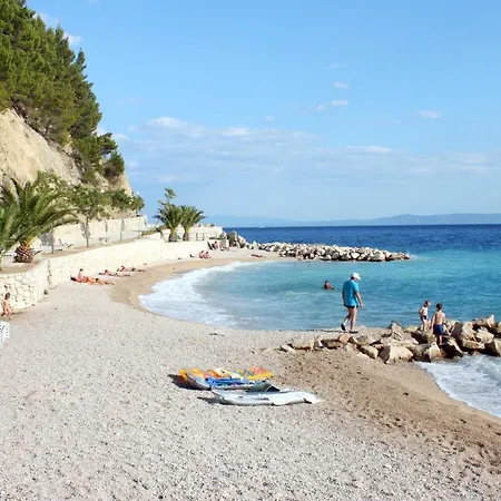 Appartement With Parking Space Brela, Makarska - 18495 *