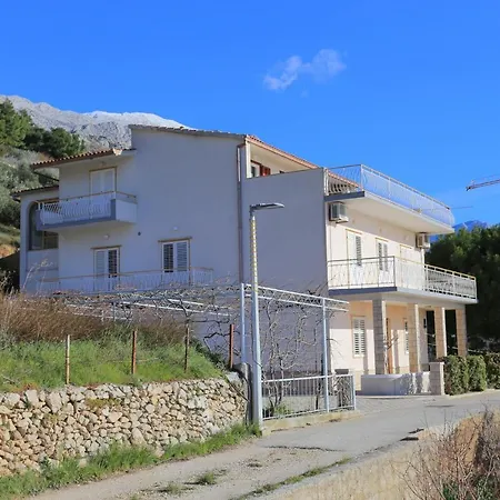 With Parking Space Brela, Makarska - 18495 *