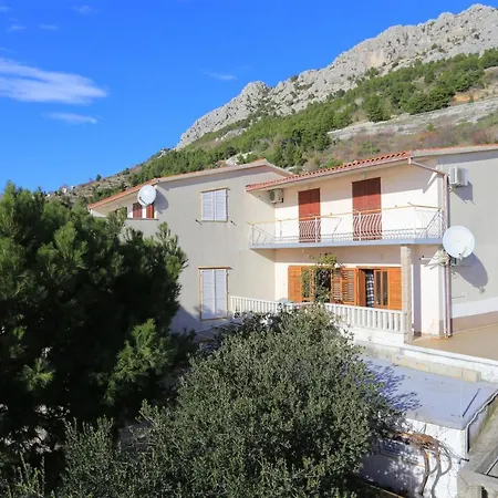 With Parking Space Brela, Makarska - 18495 Appartement *